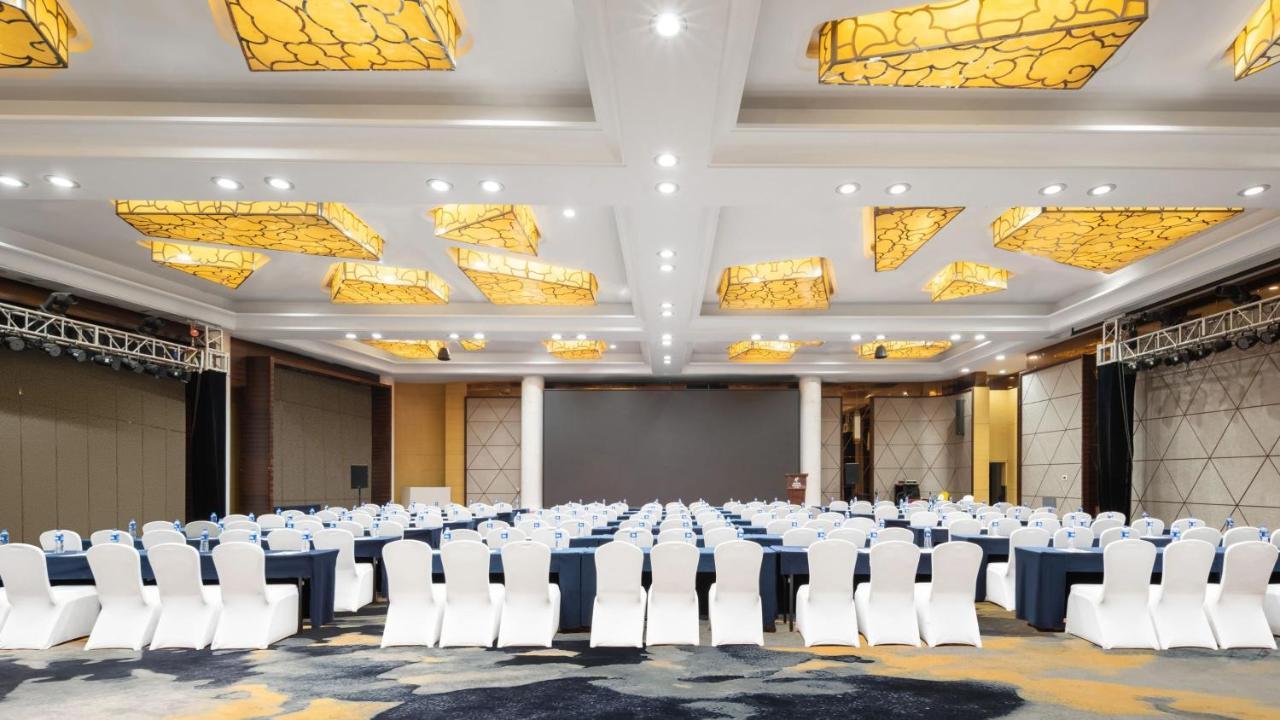 Holiday Inn Shijiazhuang Central By Ihg Eksteriør billede